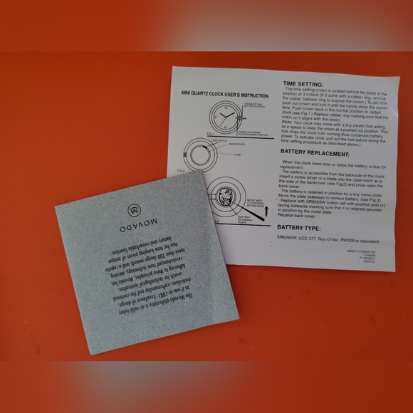 Movado Crystal Pyramid Clock goldtone - Picture 7 of 9